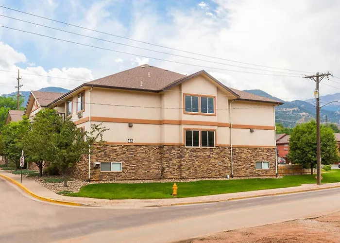 Manitou Springs 